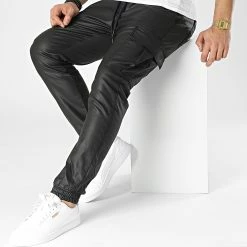 Tout neuf 🤩 Jogger Pant ES8099 Noir de 2Y Premium ⭐ -2Y Premium Soldes 2y premium 301040 ES8099 BLACK 20220203T154531 03